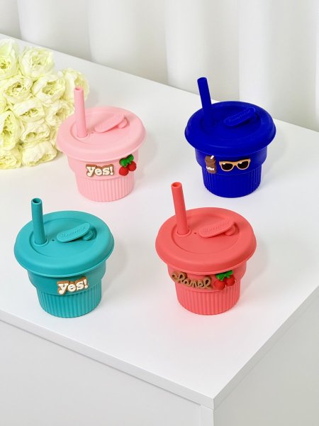 أكواب سيلكون للمياه والعصائر