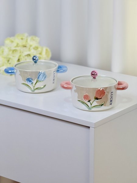 طناجر الاندومي ورد التوليب