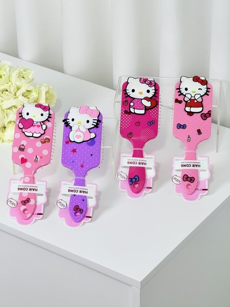 مشاطات هيلو كيتي
